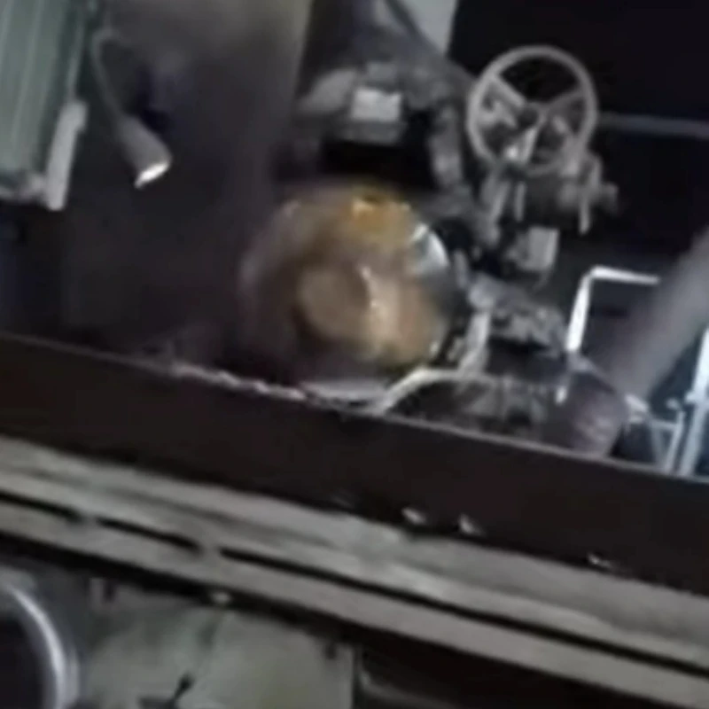 I cuscinetti di altezza uguali vengono elaborati sulla macinazione